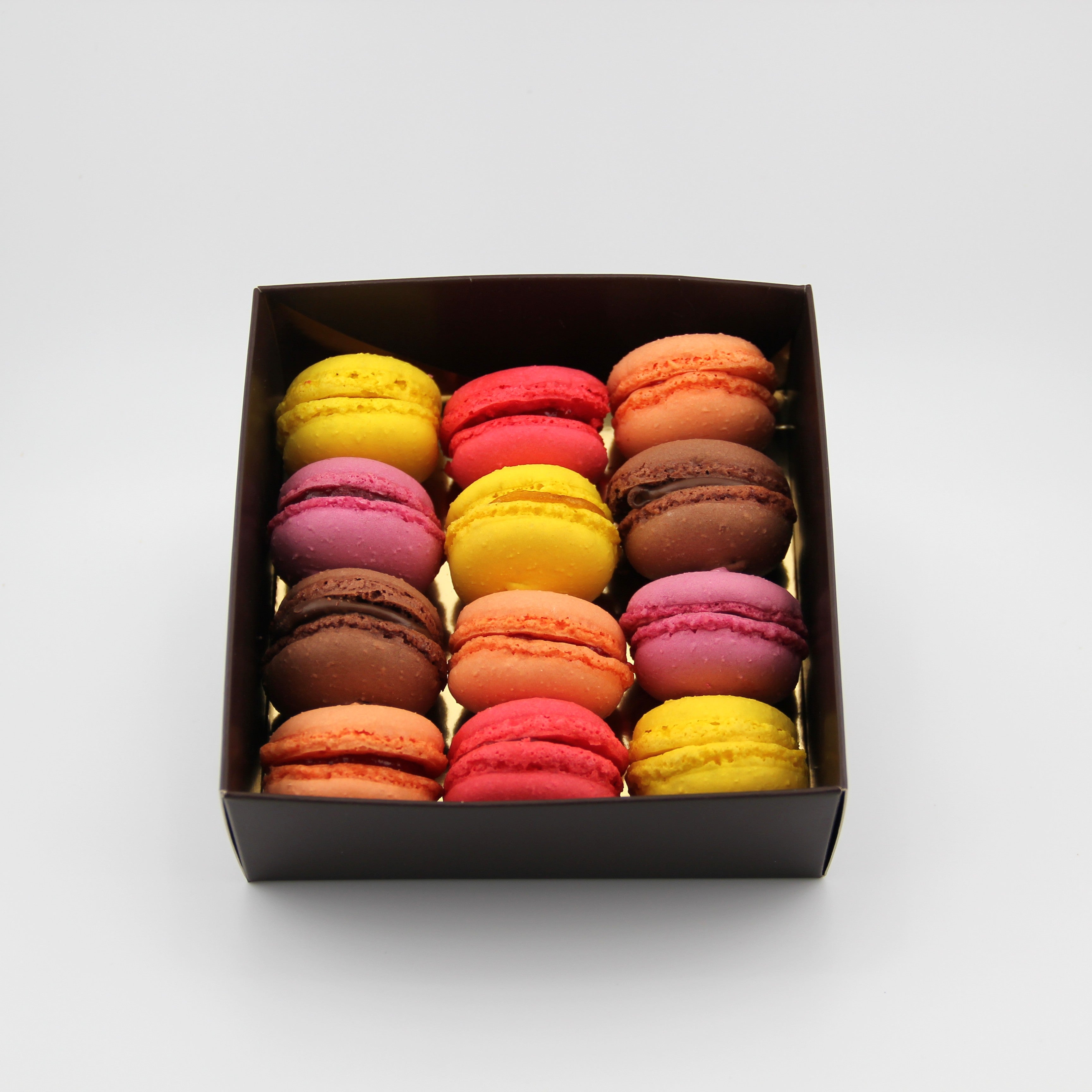 Barquette de 12 Macarons couleurs